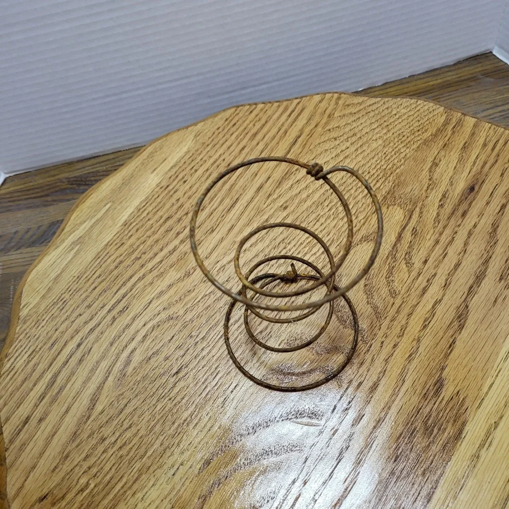 VTG Rusty Hourglass Metal Coil Old Bed Springs Lot Of 12 Pc. 5